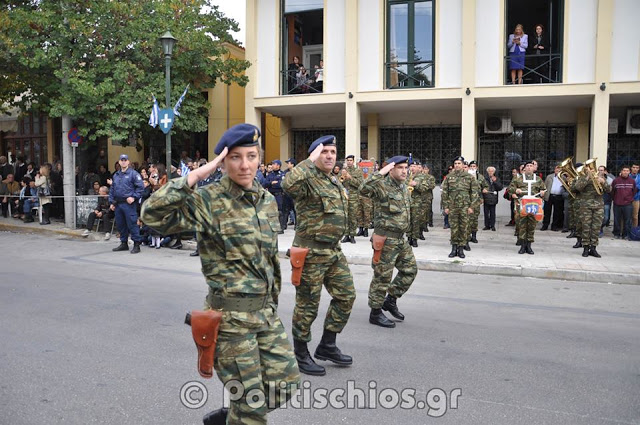 Φωτό από τη στρατιωτική παρέλαση στη Χίο - Φωτογραφία 23