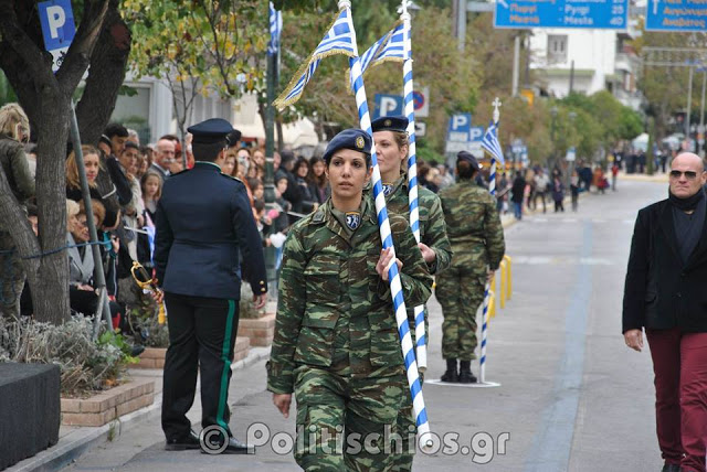 Φωτό από τη στρατιωτική παρέλαση στη Χίο - Φωτογραφία 24