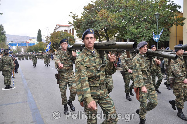 Φωτό από τη στρατιωτική παρέλαση στη Χίο - Φωτογραφία 5
