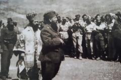 Ο ήρωας δεσπότης των Τρικάλων, με εγκόλπιο και... πιστόλι!
