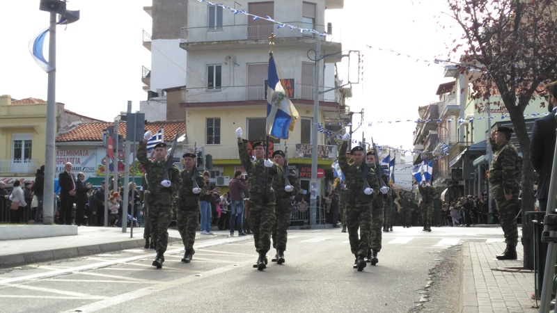 Βίντεο και φωτό από τη Στρατιωτική παρέλαση στην Ξάνθη - Φωτογραφία 5