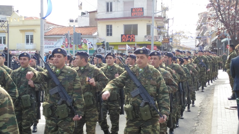 Βίντεο και φωτό από τη Στρατιωτική παρέλαση στην Ξάνθη - Φωτογραφία 9