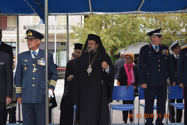 Φωτό από τη στρατιωτική παρέλαση στην Καλαμάτα - Φωτογραφία 5