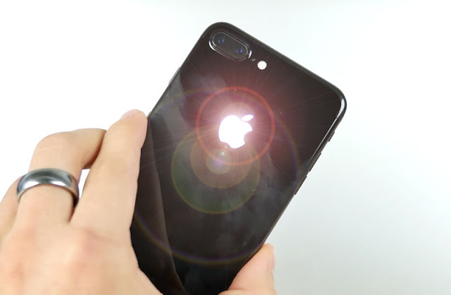 Πως να κάνετε φωτεινό το λογότυπο του  iphone 7 - Φωτογραφία 1