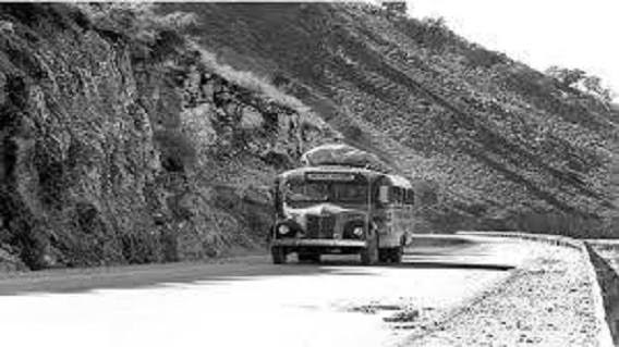 Όταν η διαδρομή Γιάννενα-Πρέβεζα διαρκούσε τεσσερισήμισι ώρες με τα λεωφορεία του 50! - Φωτογραφία 2