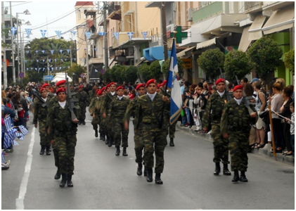 Φωτό από την εντυπωσιακή παρέλαση του 547 Α/Μ ΤΠ της V ΤΑΞΠΖ στο Ρέθυμνο - Φωτογραφία 3