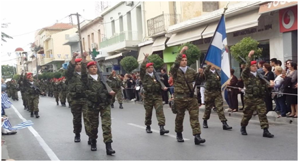 Φωτό από την εντυπωσιακή παρέλαση του 547 Α/Μ ΤΠ της V ΤΑΞΠΖ στο Ρέθυμνο - Φωτογραφία 7