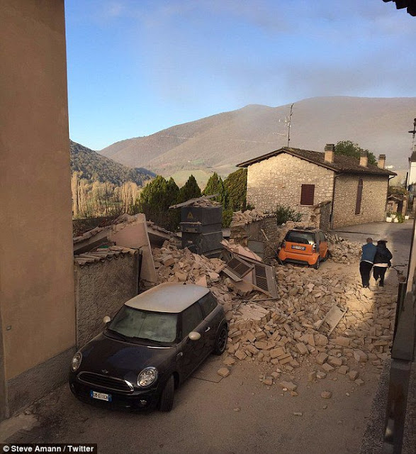 ΕΙΚΟΝΕΣ ΚΑΤΑΣΤΡΟΦΗΣ στην Ιταλία σκορπούν τον τρόμο! Κατέρρευσαν κτίρια.. - Φωτογραφία 2