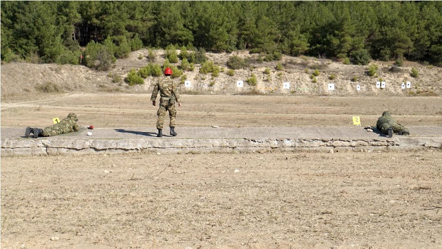 Ο ΥΕΘΑ Πάνος Καμμένος στην τελετή προς τιμή του ήρωα έφεδρου Λοχία Δημήτρη Ίτσιου στο πολυβολείο Π8 στο όρος Μπέλες - Φωτογραφία 8