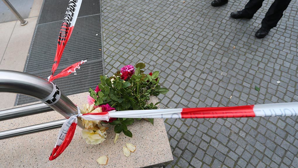 ISIS: Ανέλαβε την ευθύνη για τη φονική επίθεση με μαχαίρι στο Αμβούργο - Φωτογραφία 1