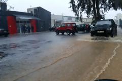 ΣΟΒΑΡΑ προβλήματα από τη συνεχή βροχόπτωση στα Χανιά