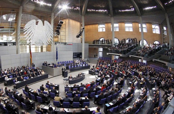 Γερμανοί βουλευτές: «Λεφτά τέλος» για την Ελλάδα χωρίς το ΔΝΤ - Φωτογραφία 1