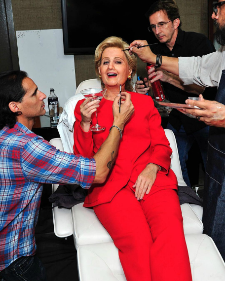 H Hillary Clinton μπήκε στο σώμα της Katy Perry - Φωτογραφία 2