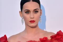 H Hillary Clinton μπήκε στο σώμα της Katy Perry