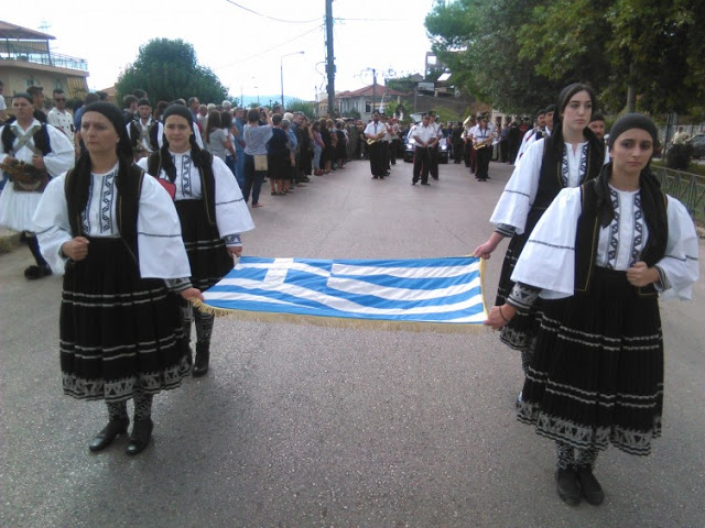 ΕΠΕΣΕ Η ΑΥΛΑΙΑ ΜΕ ΤΗΝ ΕΠΙΣΤΡΟΦΗ ΤΟΥ ΗΡΩΑ '' ΠΕΣΟΝΤΑ '' ΑΝΘΣΤΗ(ΚΔ) ΑΙΜΙΛΙΟΥ ΜΑΝΙΑ - Φωτογραφία 14