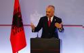 Πρόκληση του Έντι Ράμα: Η Ακρόπολη διασώθηκε χάρη στους Αλβανούς