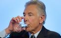 ΣΟΚΑΡΙΣΤΙΚΗ δήλωση από τον Πρόεδρο της Nestlé: Το νερό ΔΕΝ είναι ανθρώπινο δικαίωμα... [video]