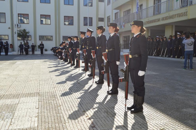 Παρουσία του Α/ΓΕΕΘΑ Ναυάρχου Ευάγγελου Αποστολάκη η ορκωμοσία νέων Αξκων ΣΑΝ - Φωτογραφία 20