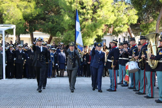 Παρουσία του Α/ΓΕΕΘΑ Ναυάρχου Ευάγγελου Αποστολάκη η ορκωμοσία νέων Αξκων ΣΑΝ - Φωτογραφία 4