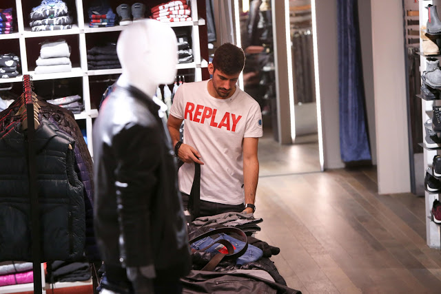 ΚΑΠΙΝΟ ΚΑΙ ΜΠΟΥΧΑΛΑΚΗΣ ΣΤΟ Replay Store ΤΟΥ Golden Hall (PHOTOS) - Φωτογραφία 12