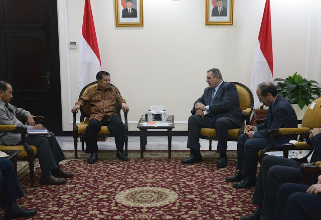 Συνάντηση ΥΕΘΑ Πάνου Καμμένου με τον Αντιπρόεδρο της Ινδονησίας Muhammad Jusuf Kalla και τον Πρόεδρο της Βουλής Ade Komarudin - Φωτογραφία 3