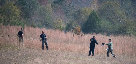 ΦΦΡΙΚΗ: Αγνοούνταν για 2 μήνες και βρέθηκε ΑΛΥΣΟΔΕΜΕΝΗ σαν σκυλί σε κοντέινερ και... [photos] - Φωτογραφία 6