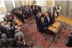 Ορκίστηκαν οι νέοι υπουργοί της κυβέρνησης... [photos]