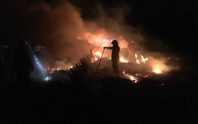 Ήθελε να καλέσει σε βοήθεια και έβαλε φωτιά σ' ένα ολόκληρο νησί - Φωτογραφία 2