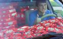 Του έκλεψαν μια Kit-Kat από το αμάξι, αποζημιώθηκε με 6.500 σοκολάτες - Φωτογραφία 1