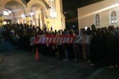 Πάτρα: Πάνω από 40.000 οι προσκυνητές προσκυνούν την Αγία Ζώνη της Θεοτόκου [photos]