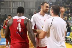 ΔΕΝ... ΞΕΧΑΣΑΝ ΤΟΝ ΚΑΒΑΔΑ ΟΙ ΕΡΥΘΡΟΛΕΥΚΟΙ! (PHOTOS)