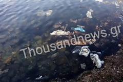 Ένας απέραντος σκουπιδότοπος δημιουργήθηκε στην παραλία της Καλαμαριάς [video]