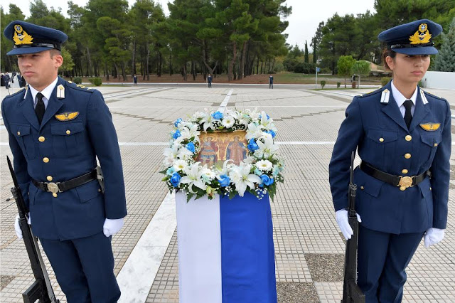 Παρουσία Πολιτικής Ηγεσίας ΥΠΕΘΑ στον επίσημο εορτασμό του Προστάτη της Πολεμικής Αεροπορίας Αρχαγγέλου Μιχαήλ - Φωτογραφία 2