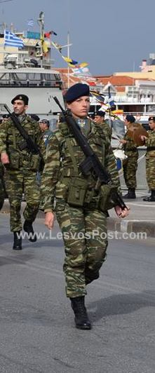 Έκλεψαν τις εντυπώσεις οι γυναίκες στρατιωτικοί στην παρέλαση για την απελευθέρωση της Μυτιλήνης (ΦΩΤΟ, ΒΙΝΤΕΟ) - Φωτογραφία 4