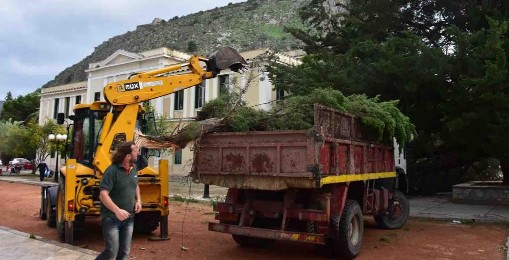 Ο δυνατός αέρας στο Ναύπλιο προκάλεσε ζημιές [photos] - Φωτογραφία 5