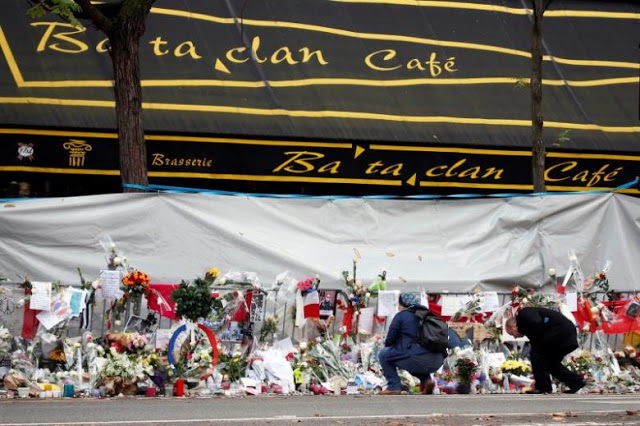 Μαύρη επέτειος σήμερα για το Παρίσι! Οι επιθέσεις και το αιματοκύλισμα στο Μπατακλάν που ΠΑΓΩΣΑΝ ολόκληρο τον πλανήτη... - Φωτογραφία 5