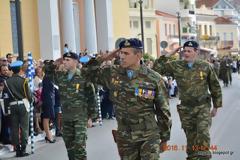 Φωτό από τη στρατιωτική παρέλαση στη Σάμο για την 104η επέτειο ένωσης του νησιού με την Ελλάδα