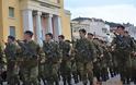 Φωτό από τη στρατιωτική παρέλαση στη Σάμο για την 104η επέτειο ένωσης του νησιού με την Ελλάδα - Φωτογραφία 18