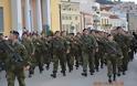Φωτό από τη στρατιωτική παρέλαση στη Σάμο για την 104η επέτειο ένωσης του νησιού με την Ελλάδα - Φωτογραφία 22