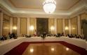 Σφυρίδα και γαρίδες στο δείπνο προς τιμήν του Ομπάμα - Ποιοι είναι προσκεκλημένοι στο τραπέζι