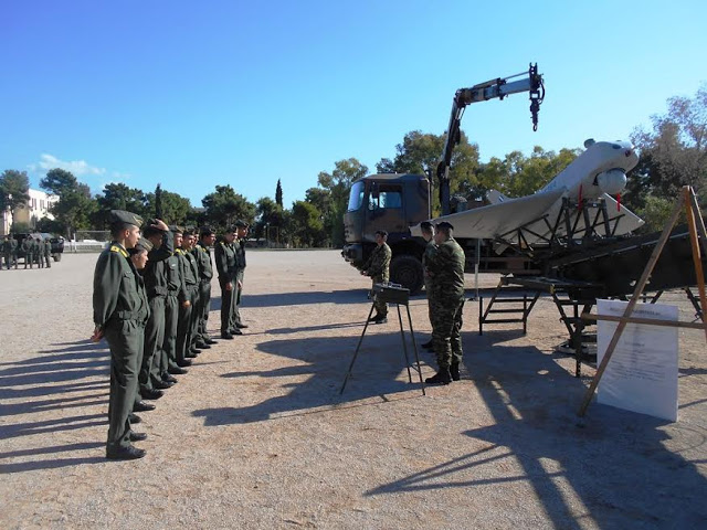 Επίσκεψη Ευελπίδων στη Σχολή Διαβιβάσεων - Φωτογραφία 3