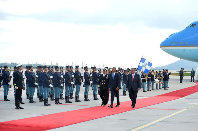 Φωτό από την υποδοχή του Προέδρου των ΗΠΑ Μπαράκ Ομπάμα από τον ΥΕΘΑ Πάνο Καμμένο - Φωτογραφία 7