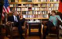 Ο Μπαράκ Ομπάμα παραδίδει τα «κλειδιά» στη Μέρκελ