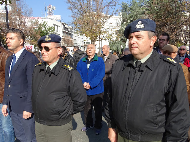 Φωτό από την εμφάνιση της Μπάντας του Γ'ΣΣ στην κεντρική πλατεία της Λάρισας - Φωτογραφία 9