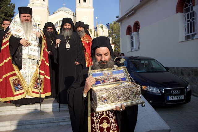 9305 - Η αναχώρηση της Αγίας Ζώνης από την Μητρόπολη Καλαμαριάς (19 Νοεμβρίου 2016) - Φωτογραφία 10