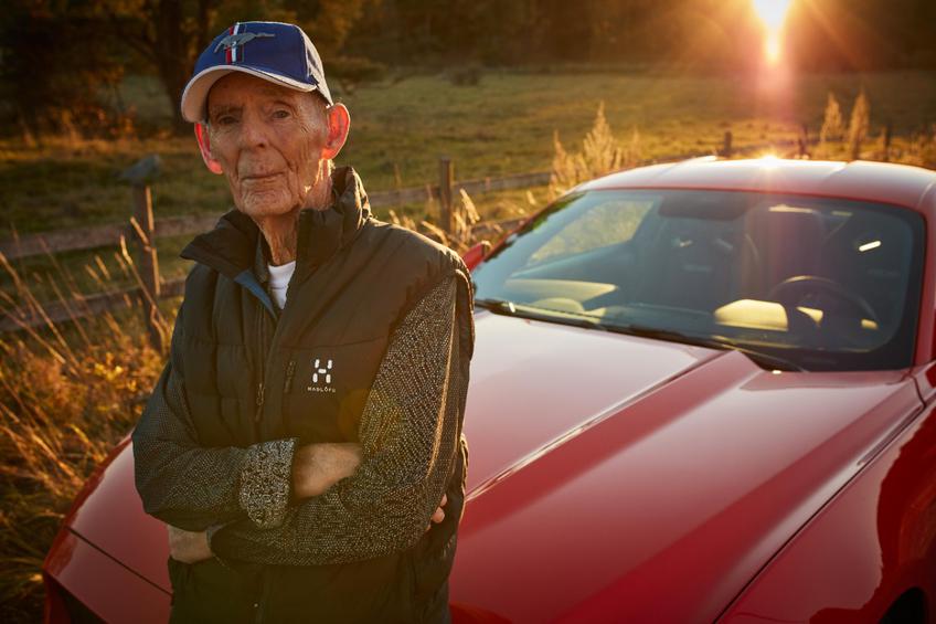 Ο 97χρονος Σουηδός που οδηγεί Mustang GT! [video] - Φωτογραφία 1
