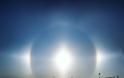 Sundogs: Εκπληκτικό ατμοσφαιρικό φαινόμενο στην Ρωσία [video] - Φωτογραφία 3