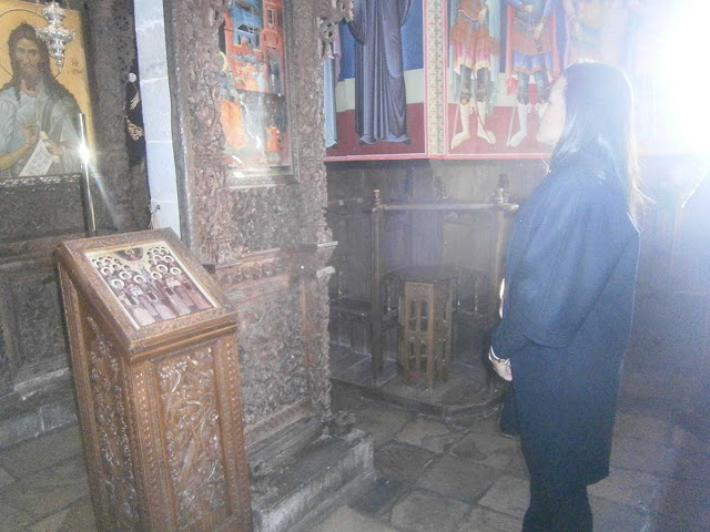 Προσευχήθηκε στην Ιερά Μονή του Αγίου Στεφάνου στα Μετέωρα η Όλγα Κεφαλογιάννη [video] - Φωτογραφία 2
