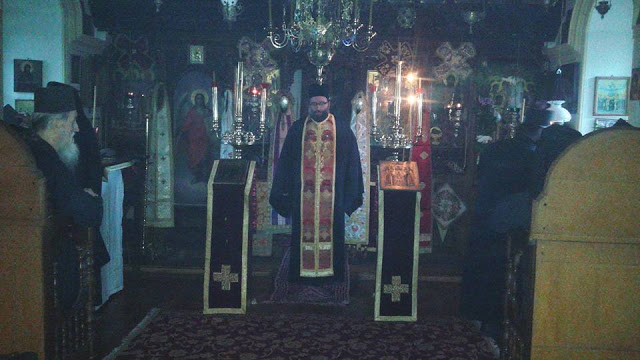 9317 - Φωτογραφίες από τη σημερινή πανήγυρη στο Ιερό Κουτλουμουσιανό Κελλί των Αγίων Αρχαγγέλων (Καρυές Αγίου Όρους) - Φωτογραφία 6