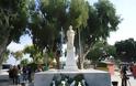 Με επιμνημόσυνη δέηση και κατάθεση στεφάνων τιμήθηκε στο Ηράκλειο η ημέρα των Ενόπλων Δυνάμεω - Φωτογραφία 1